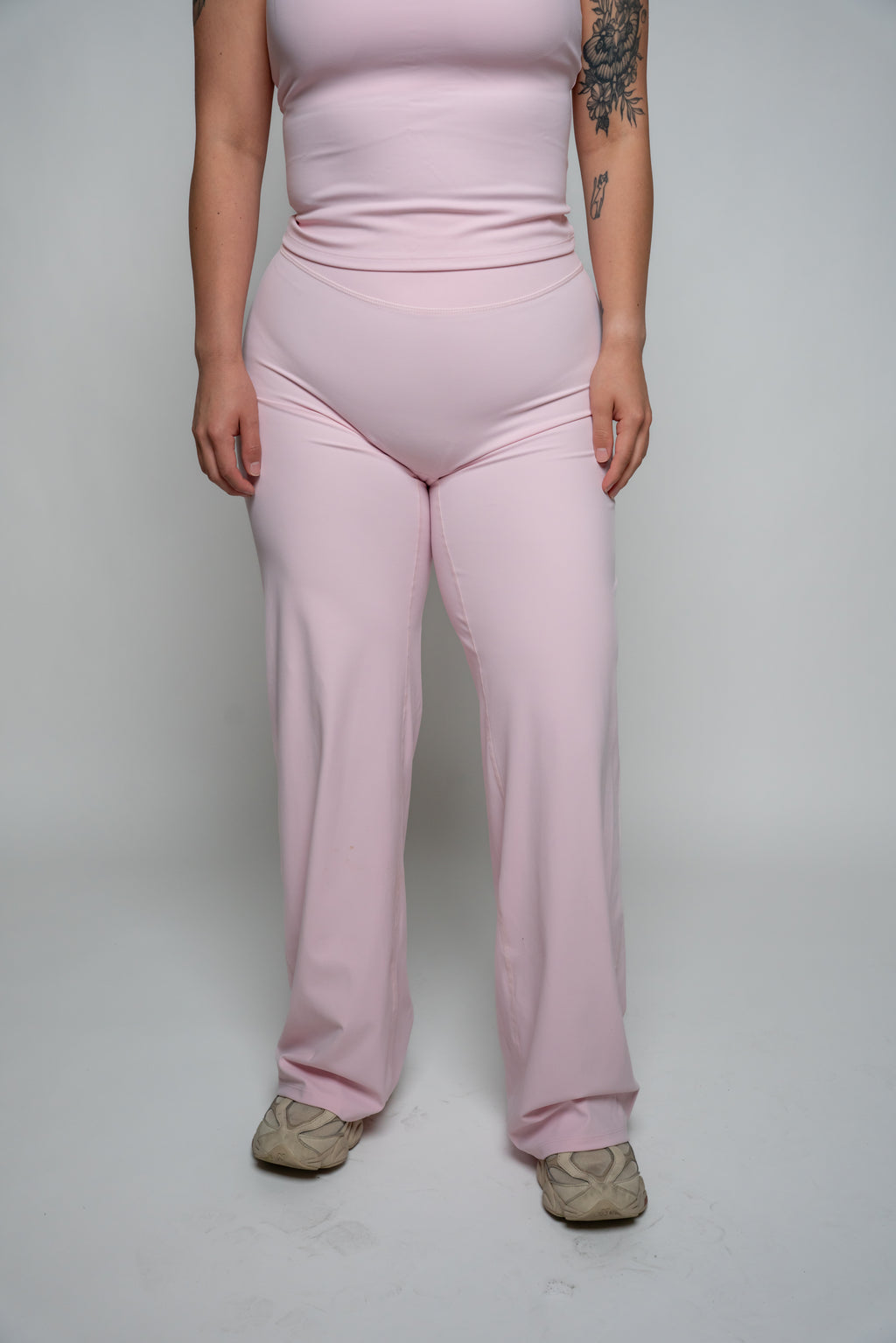 Cloud Form Straight Legging