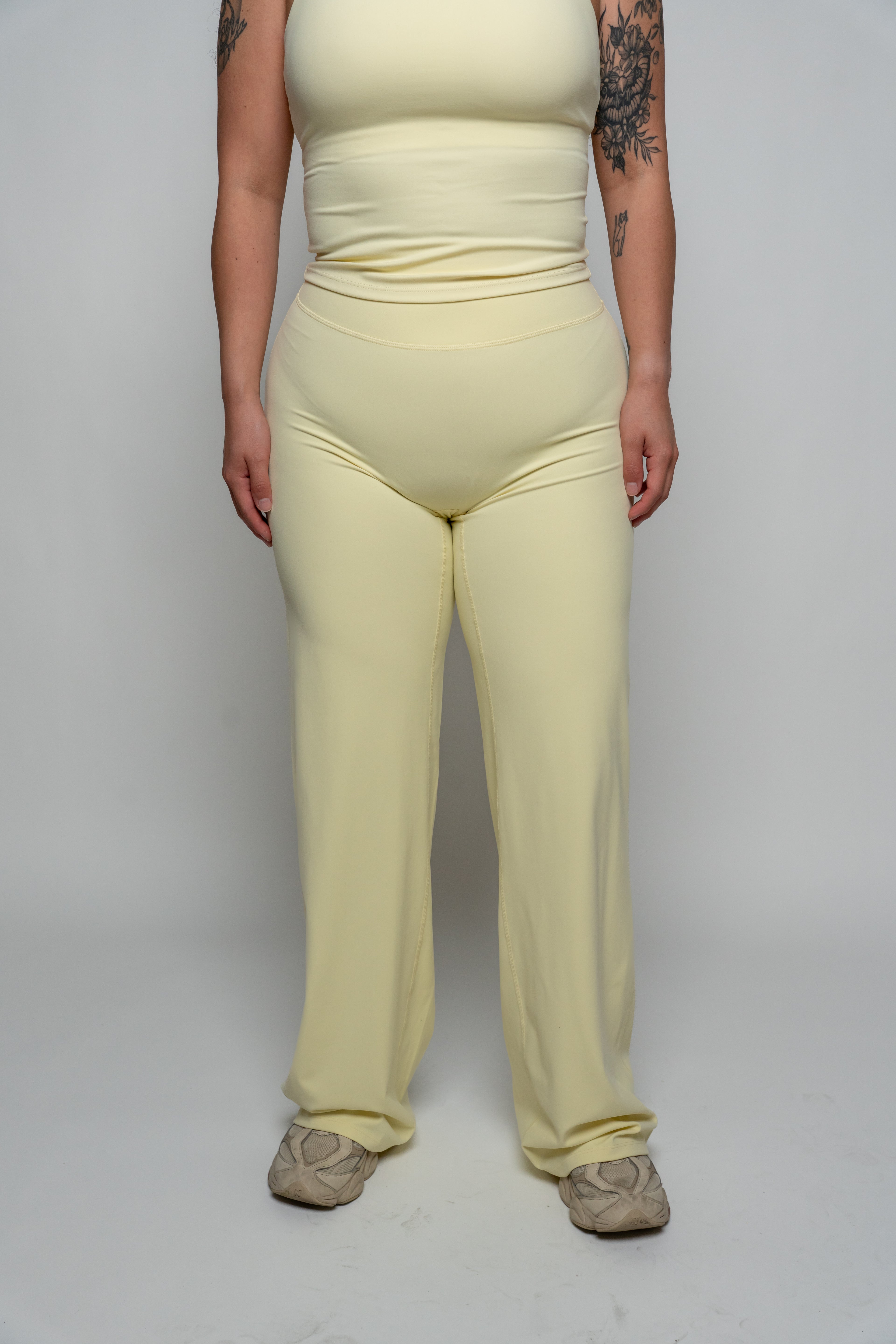 Cloud Form Straight Legging