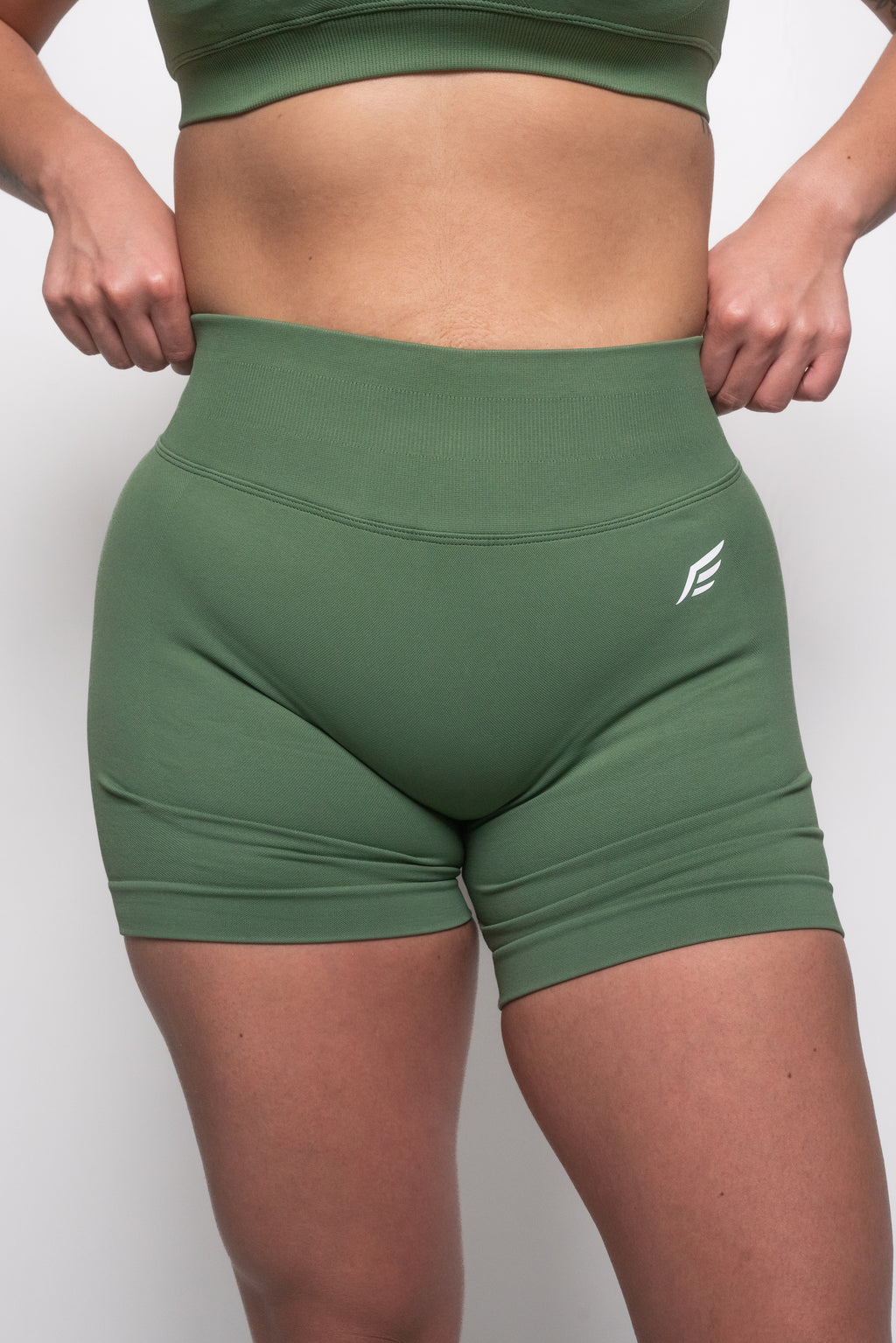 Endurance  Shorts